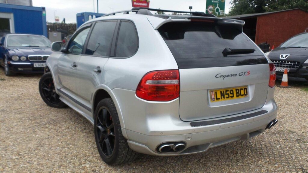 Porsche Cayenne Suv 4.8 Gts Tiptronic S Awd 200959 Silver #4