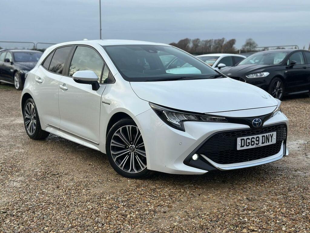 Toyota Corolla Hatchback 1.8 Vvt-h Design Cvt Euro 6 Ss 2 White