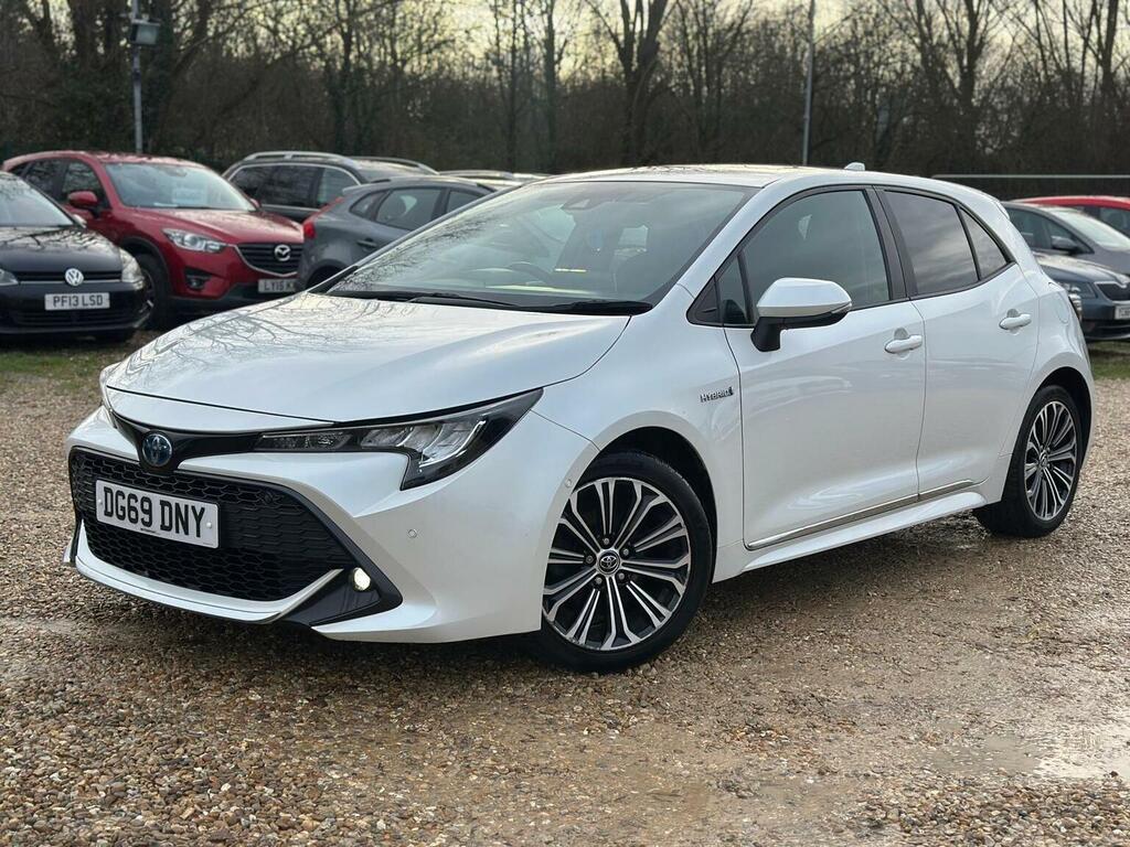 Toyota Corolla Hatchback 1.8 Vvt-h Design Cvt Euro 6 Ss 2 DG69DNY White #2