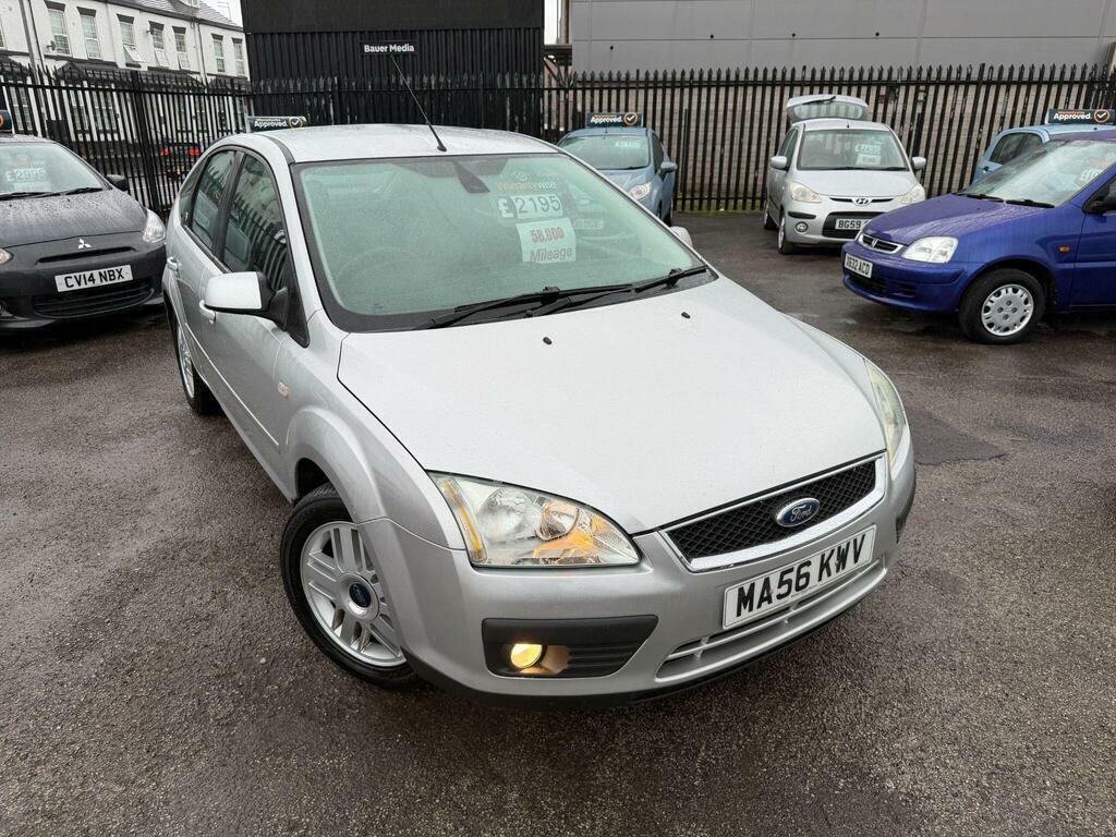Ford Focus 1.8 Ghia MA56KWV Silver