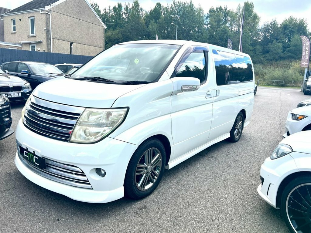 Nissan Elgrand 2.5 Rider 8 Seater White #2