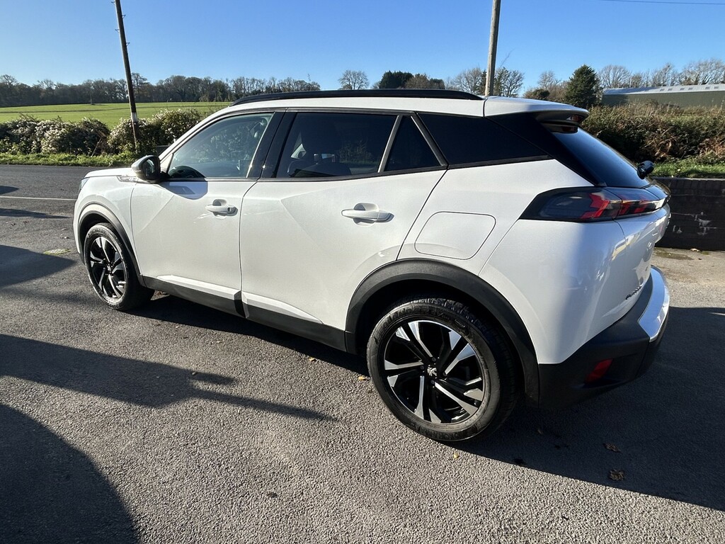 Peugeot e-2008 Suv 50Kwh Allure Premium 2021 WO71HRG White #6