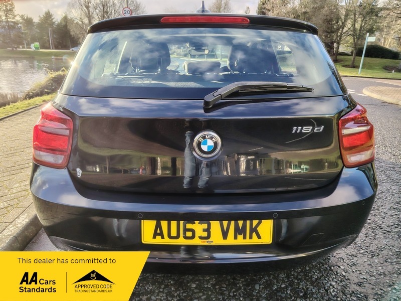 BMW 1 Series 2.0 118D Se Hatchback AU63VMK Black #6
