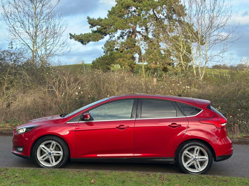 Ford Focus 1.5 Tdci Zetec Euro 6 Ss MD64CPN Red #3