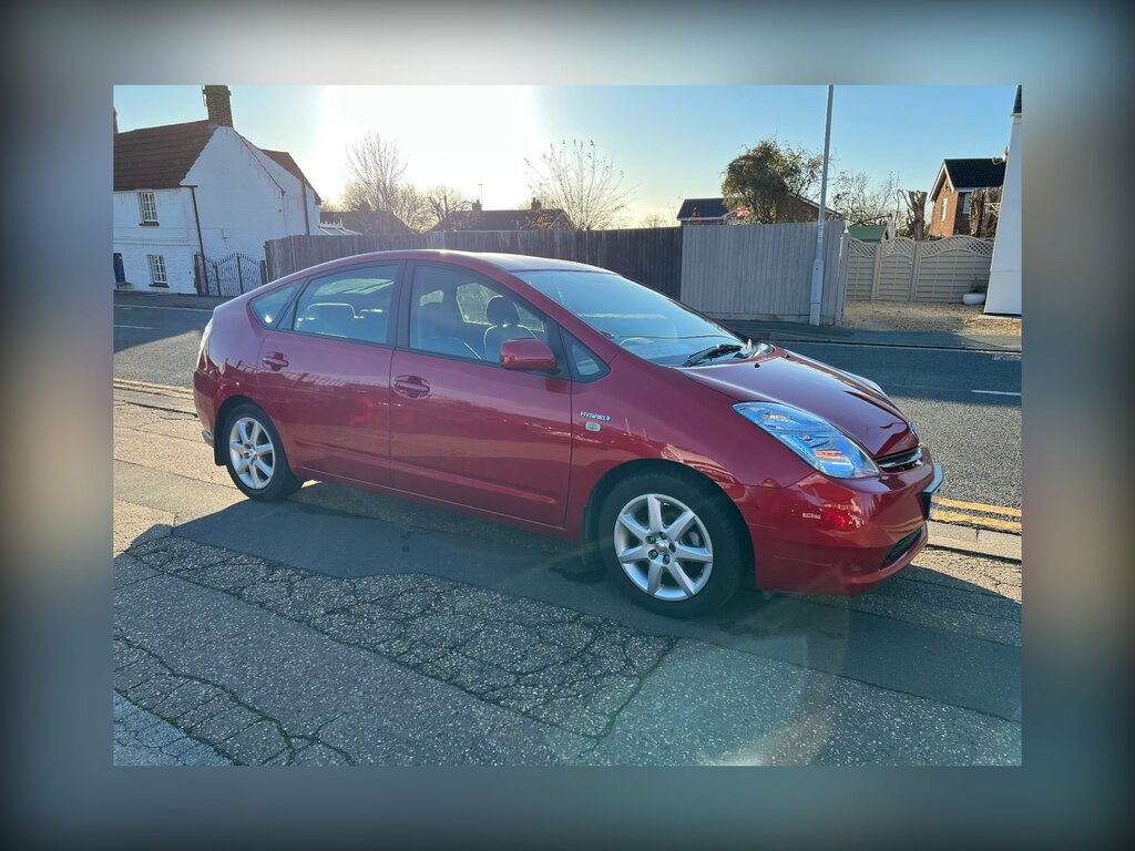 Toyota Prius 1.5 Vvti T4 Hybrid Cvt Red #5