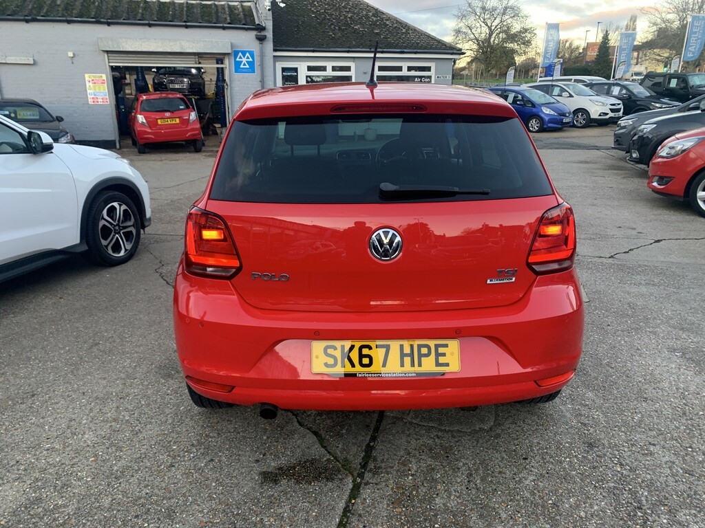 Volkswagen Polo Hatchback 1.2 Tsi Match Edition 2017 SK67HPE Red #6