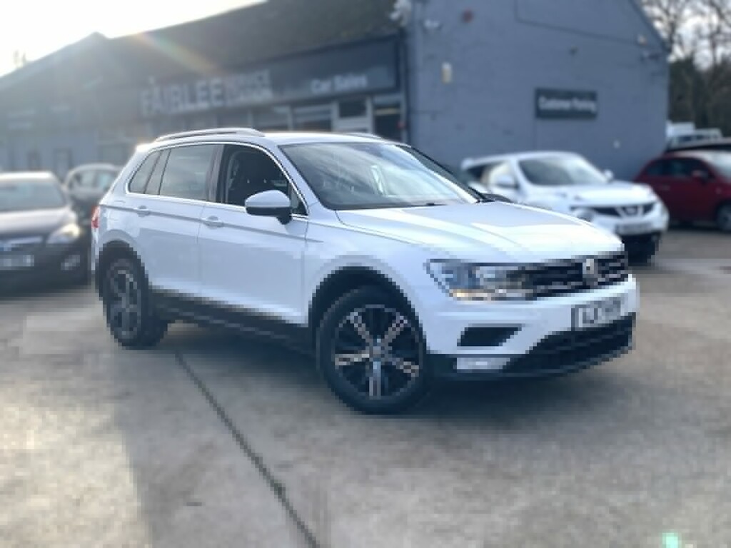 Volkswagen Tiguan Suv 2.0 Tdi Bluemotion Tech Se Navigation 2017 White