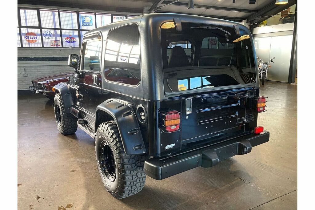Jeep Wrangler 4.0 Sahara Hard Top Green #3