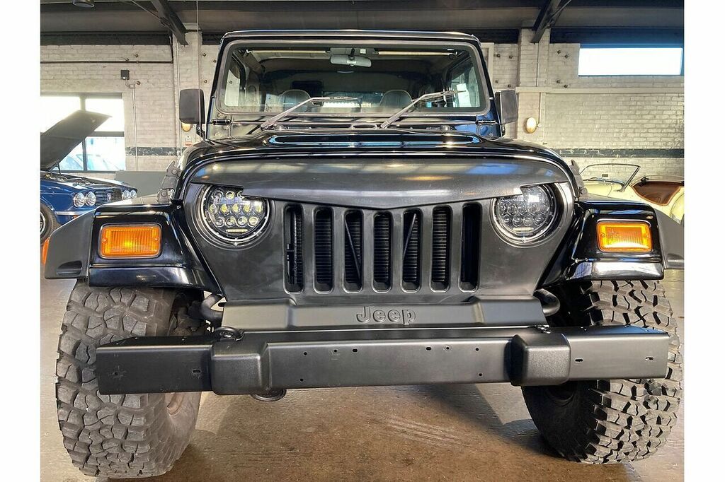 Jeep Wrangler 4.0 Sahara Hard Top Green #2