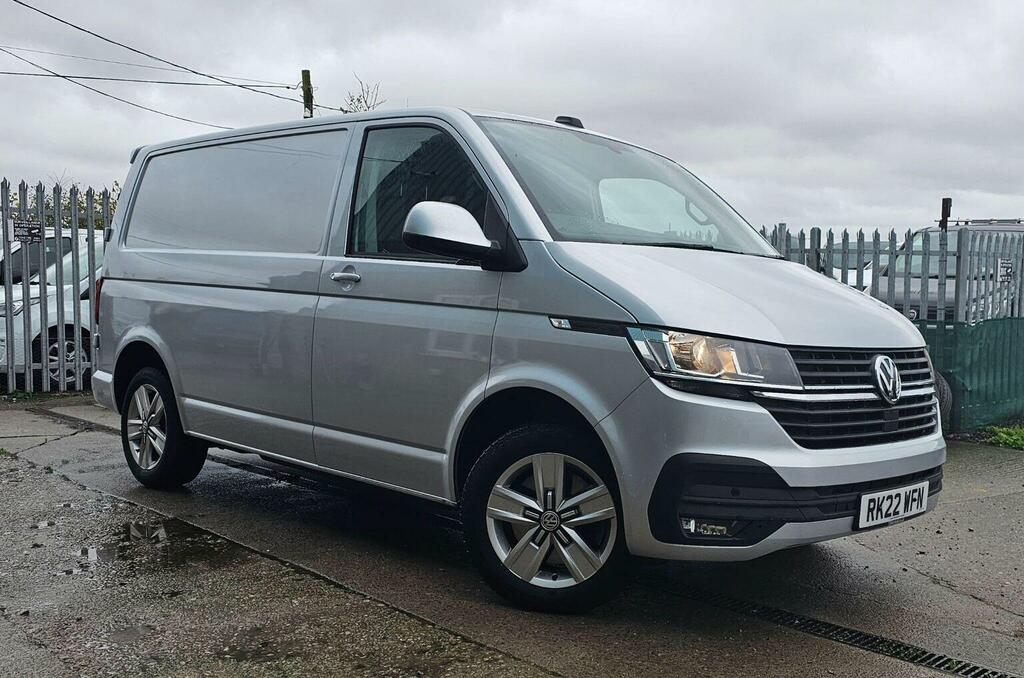 Volkswagen Transporter Panel Van 2.0 Tdi T32 Highline Dsg Fwd Swb Euro 6 Silver