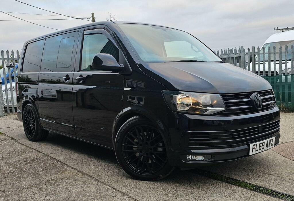 Volkswagen Transporter Combi Van 2.0 Tdi T32 Bluemotion Tech Highline Kom Black