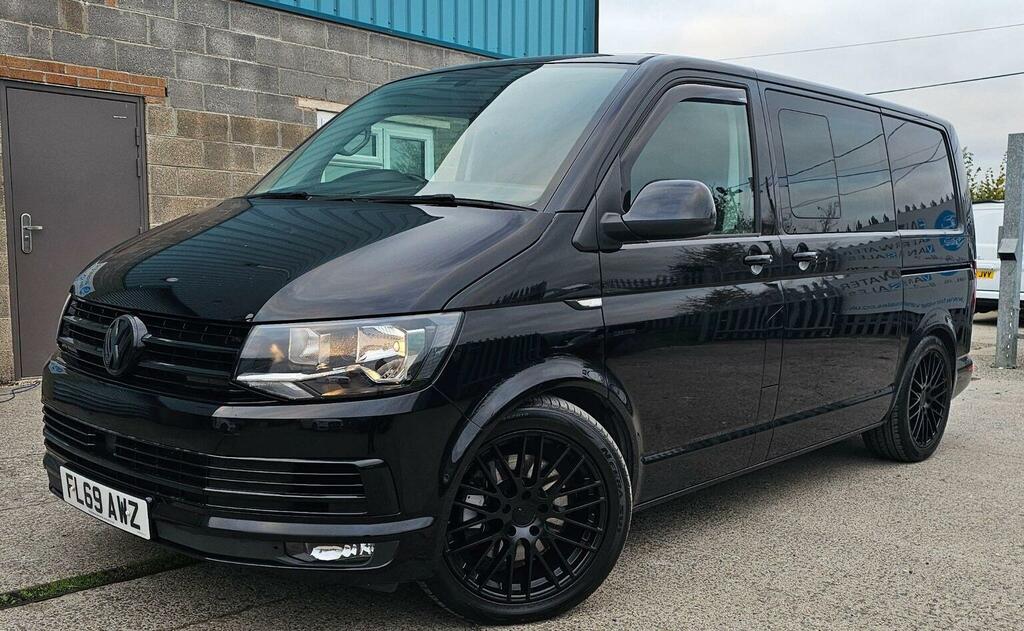 Volkswagen Transporter Combi Van 2.0 Tdi T32 Bluemotion Tech Highline Kom FL69AWZ Black #4