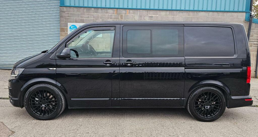 Volkswagen Transporter Combi Van 2.0 Tdi T32 Bluemotion Tech Highline Kom FL69AWZ Black #5