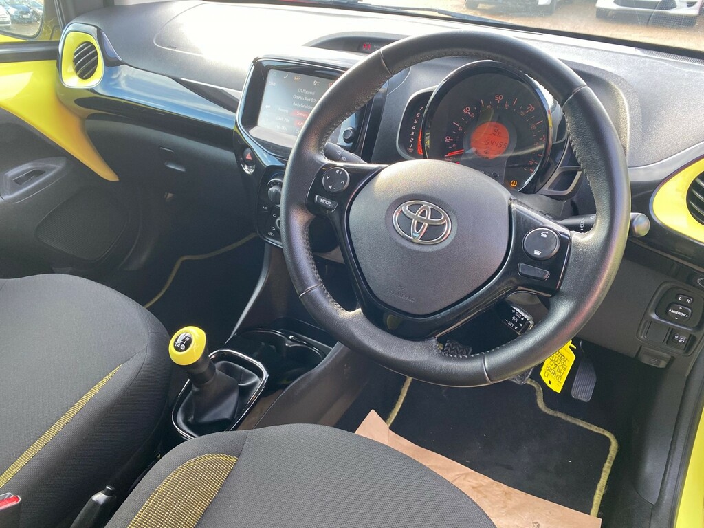 Toyota Aygo Hatchback 1.0 Vvt-i X-cite 3 Yellow Bi-tone 2017 VO17WRT Yellow #6