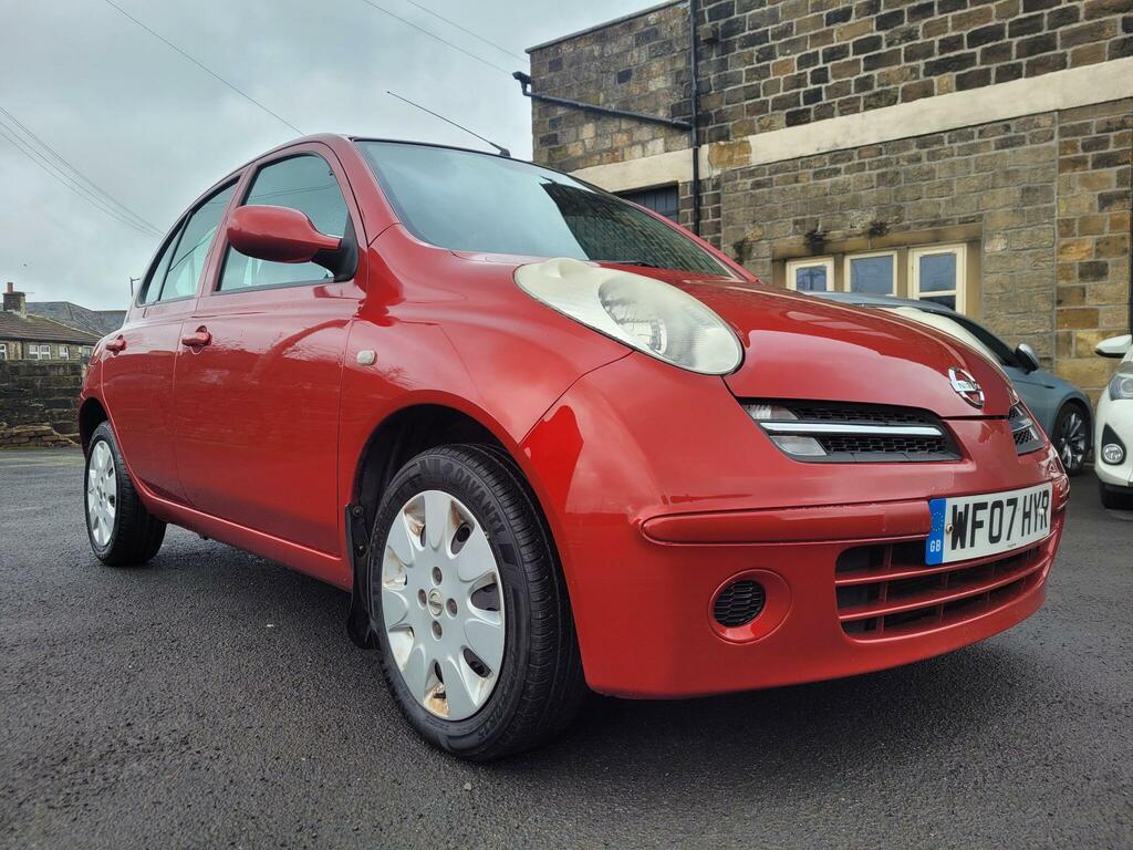 Nissan Micra 1.2 16V Spirita Red