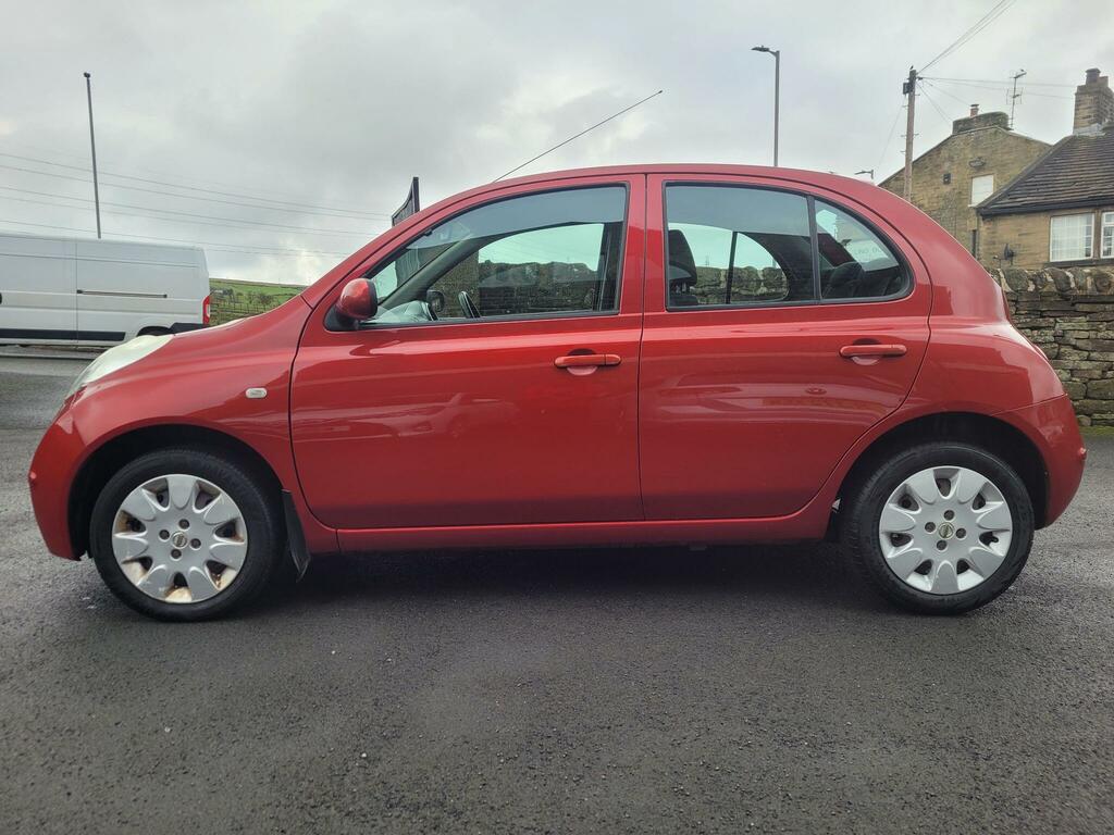 Nissan Micra 1.2 16V Spirita Red #4
