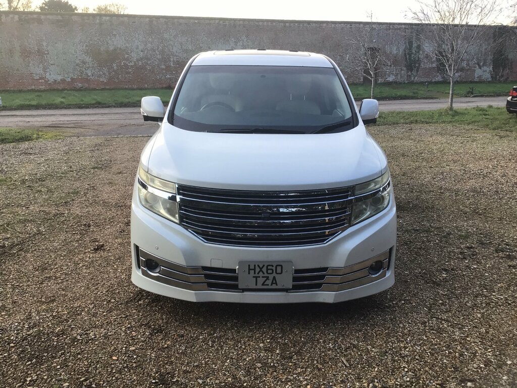 Nissan Elgrand Rider Autech White #5
