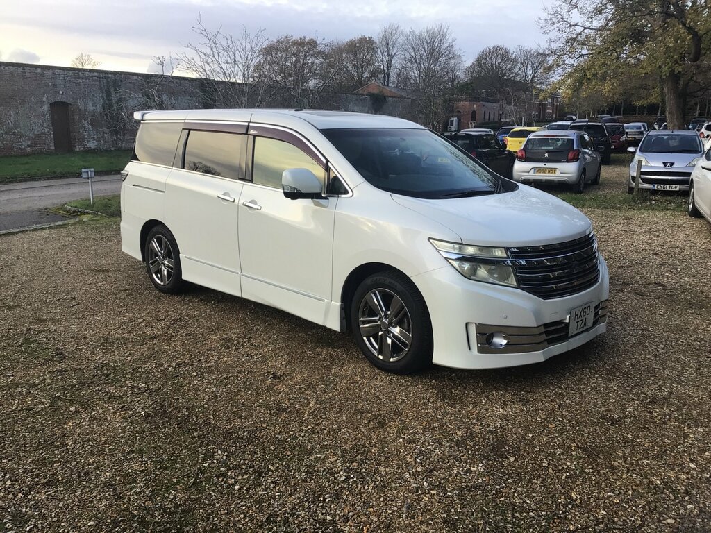 Nissan Elgrand Rider Autech White