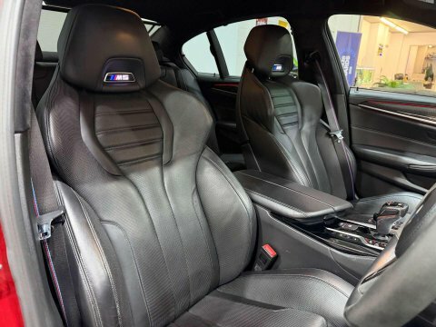 BMW M5 4.4 V8 Saloon EV11GEM White #6