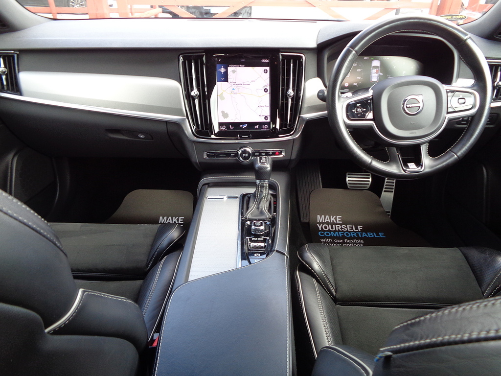 Volvo V90 D4 R-design YR18KDV Grey #3