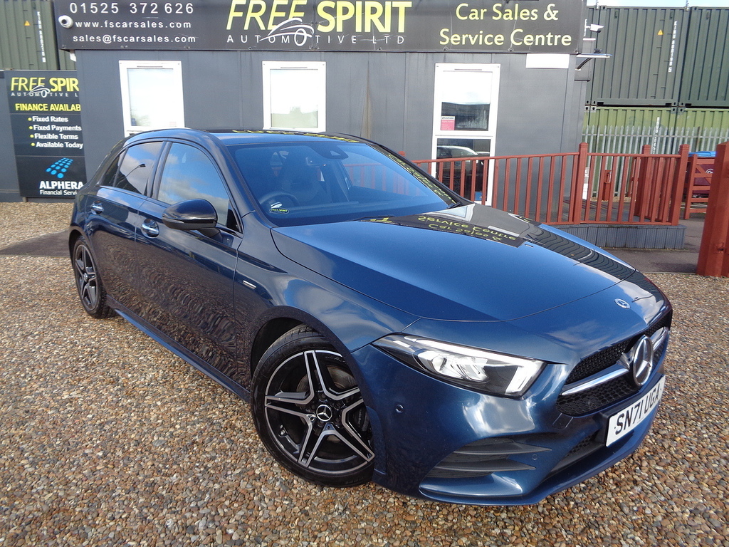 Mercedes-Benz A Class A180 Amg Line Edition Blue