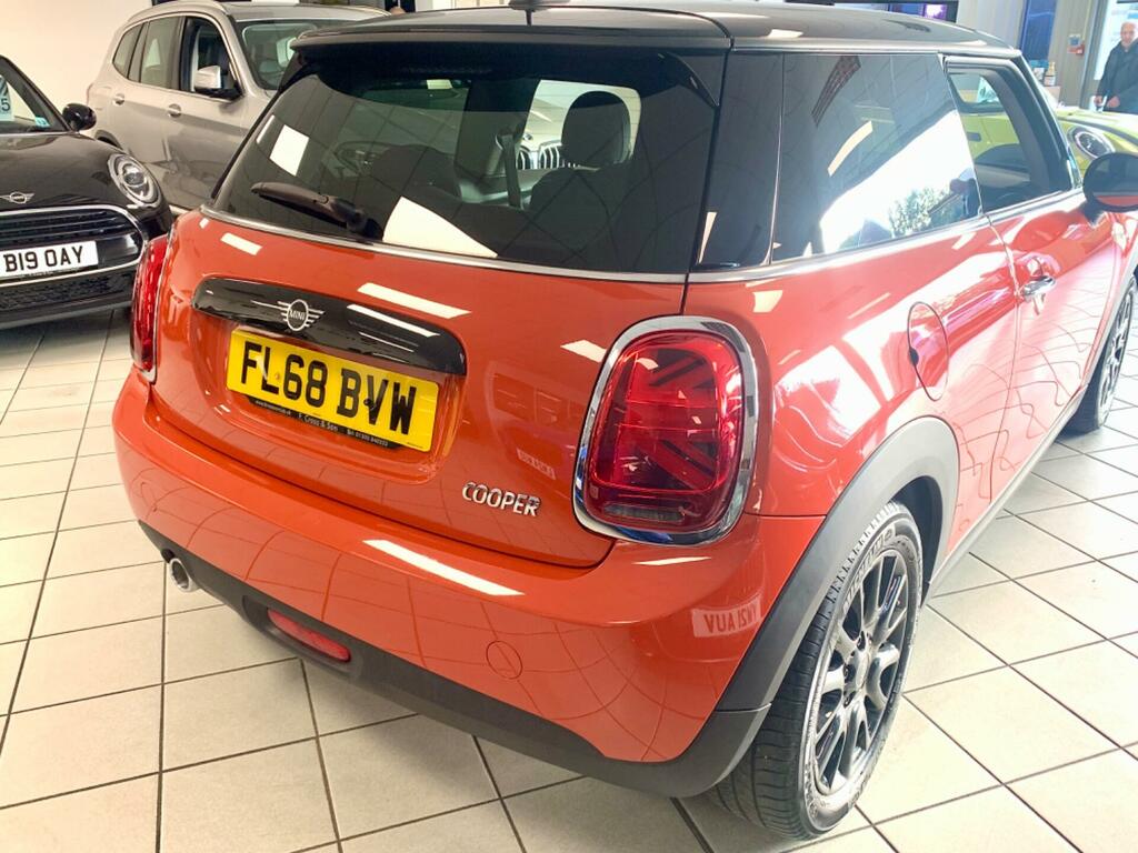 Mini Hatch Hatchback 1.5 Cooper 201868 FL68BVW Orange #6