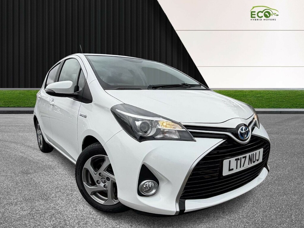 Toyota Yaris Hatchback 1.5 Vvt-h Icon 201717 White