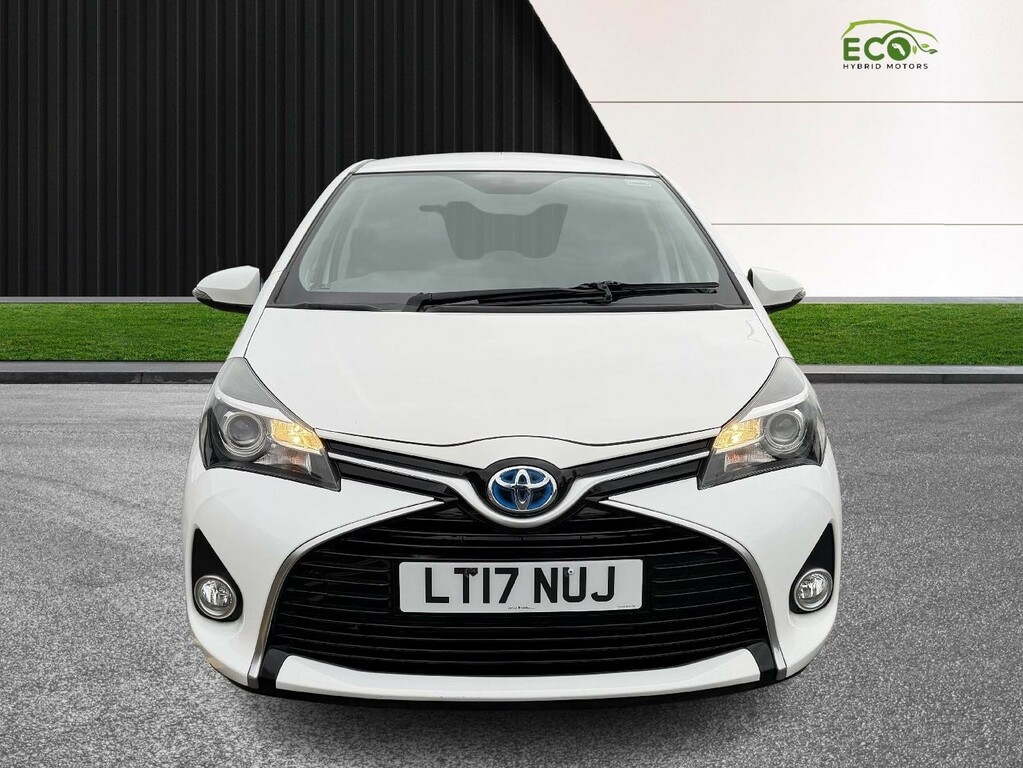 Toyota Yaris Hatchback 1.5 Vvt-h Icon 201717 LT17NUJ White #3