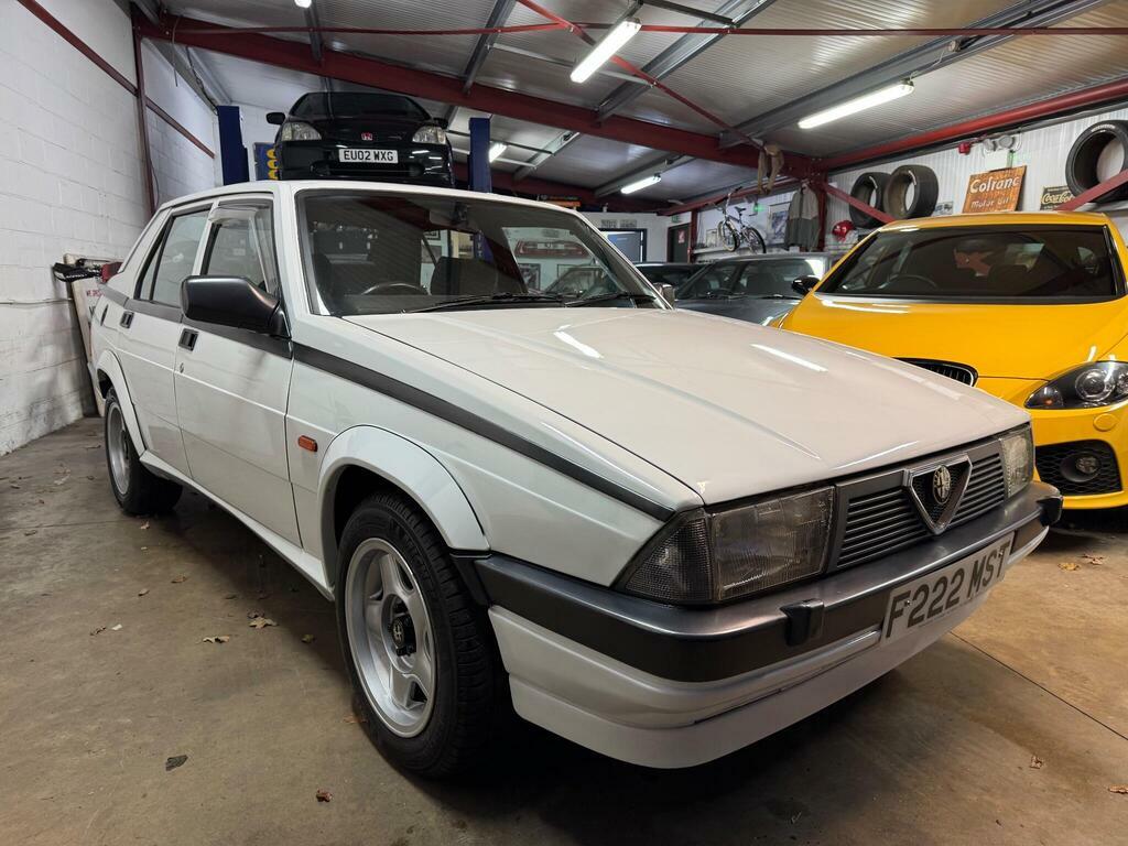 Alfa Romeo 75 2.0 T.spark Saloon F222MST White