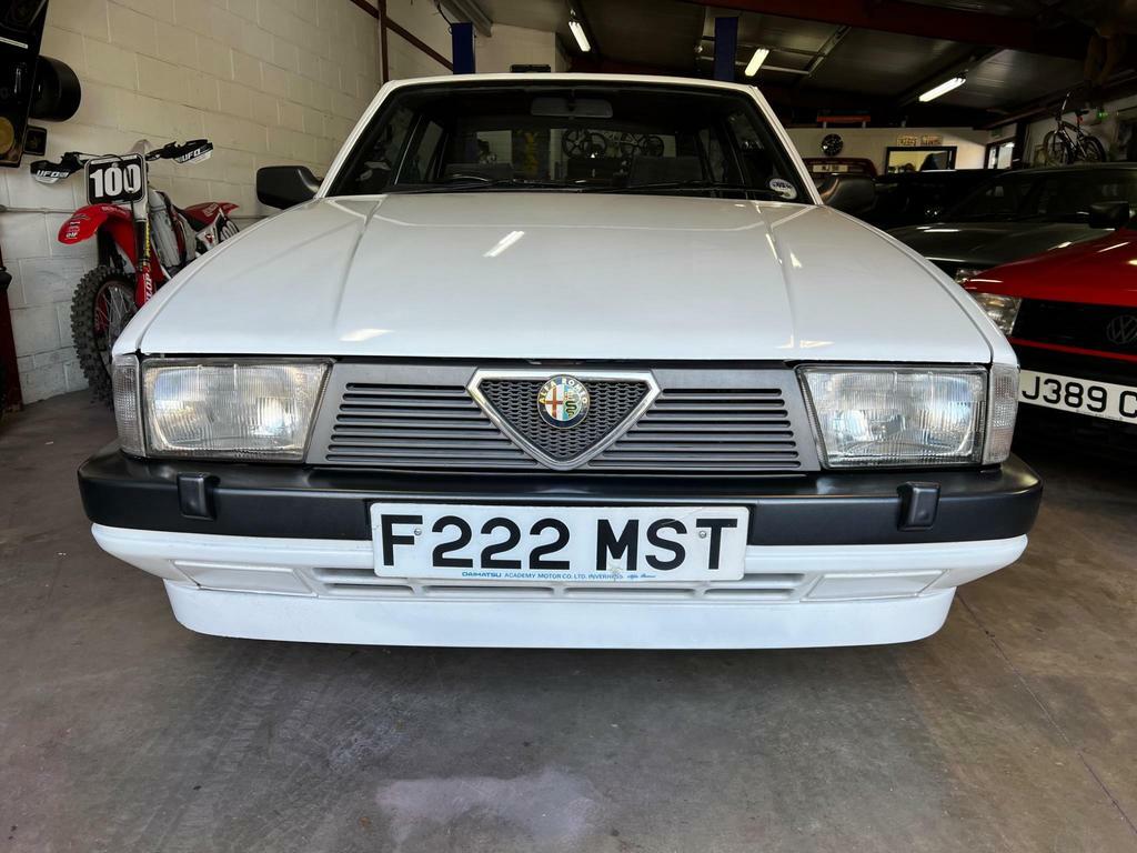 Alfa Romeo 75 2.0 T.spark Saloon F222MST White #4