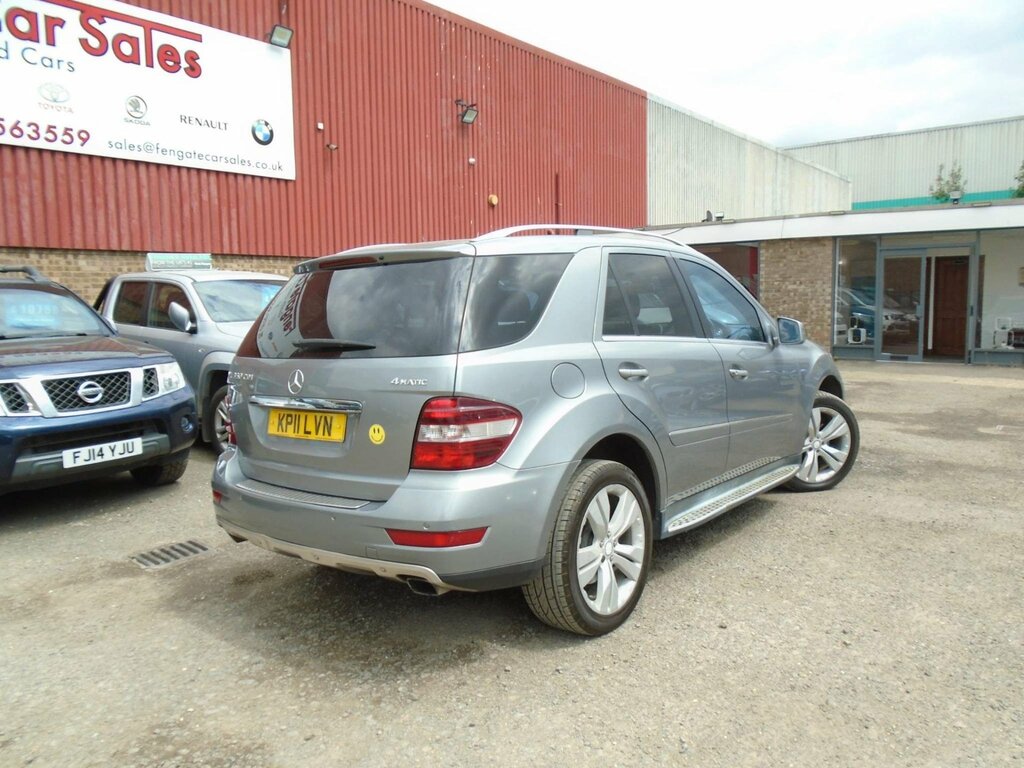 Mercedes-Benz M Class 3.0 Ml350 Cdi V6 Blueefficiency Sport G-tronic 4Wd Silver #3