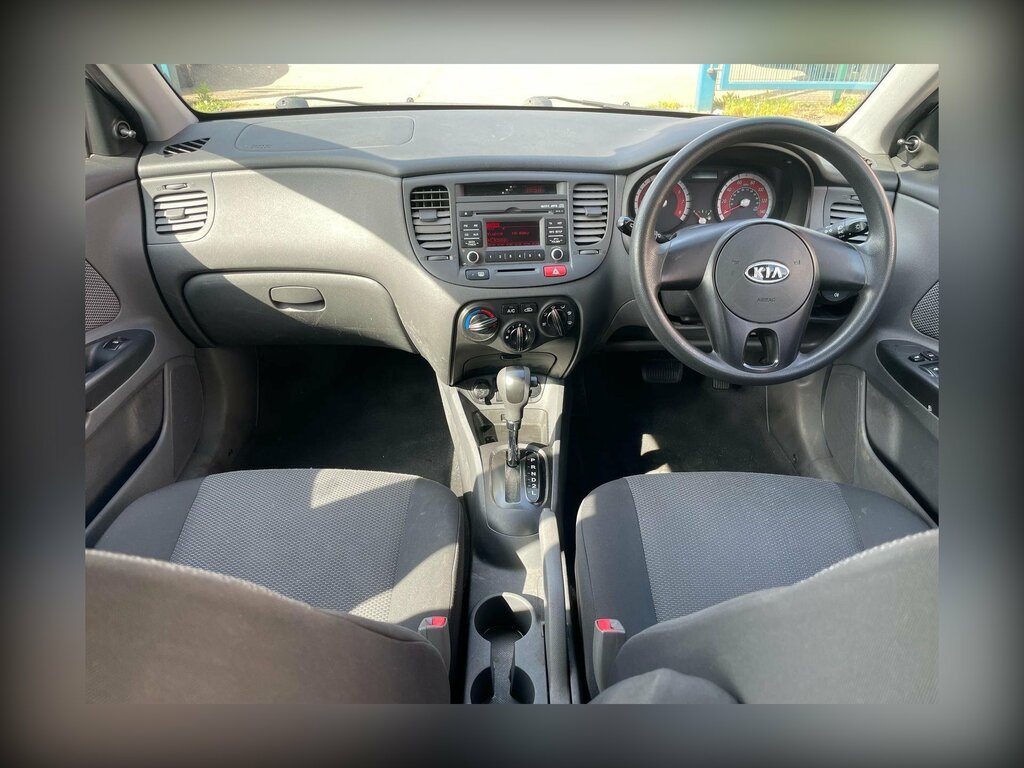 Kia RIO 1.4 2 Ipd Silver