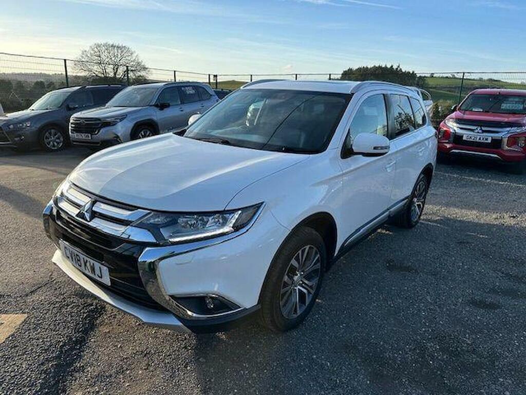 Mitsubishi Outlander Suv 2.2 Di-d 4 4Wd Euro 6 Ss 201818 CV18KWJ White #2