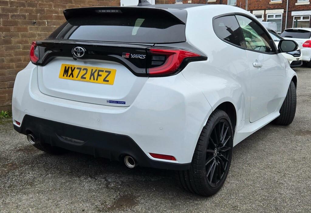 Toyota Yaris 1.5 Gr Spec 2Wd Rs Edition White #5