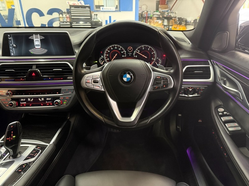 BMW 7 Series 730D Xdrive M Sport Black #4