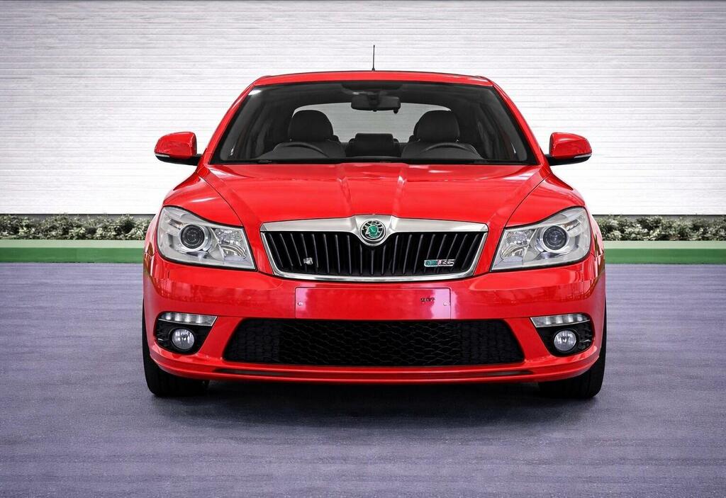 Skoda Octavia Hatchback 2.0 Tfsi Vrs Limited Edition Euro 4 Red #2