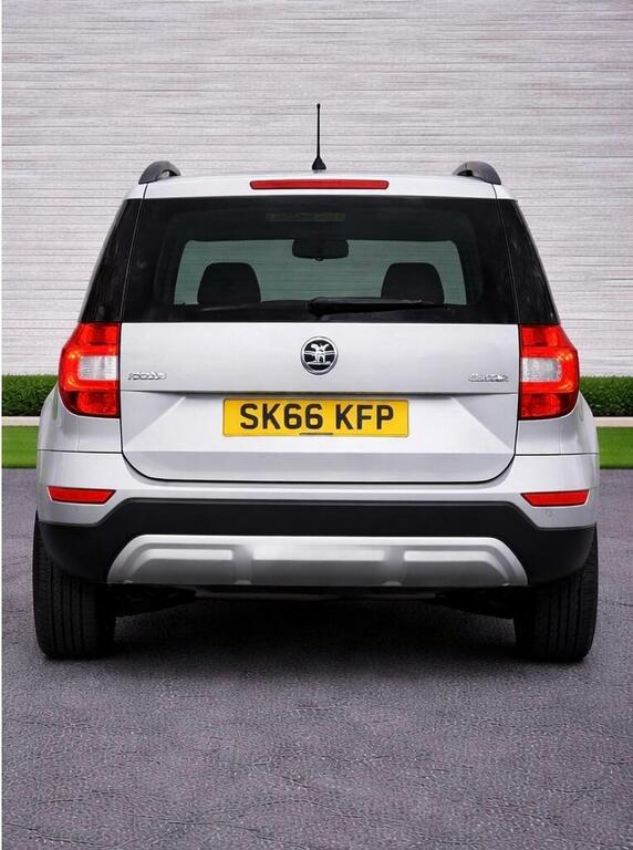 Skoda Yeti Suv 1.2 Tsi Se L Outdoor Dsg Euro 6 Ss 201 SK66KFP Silver #6