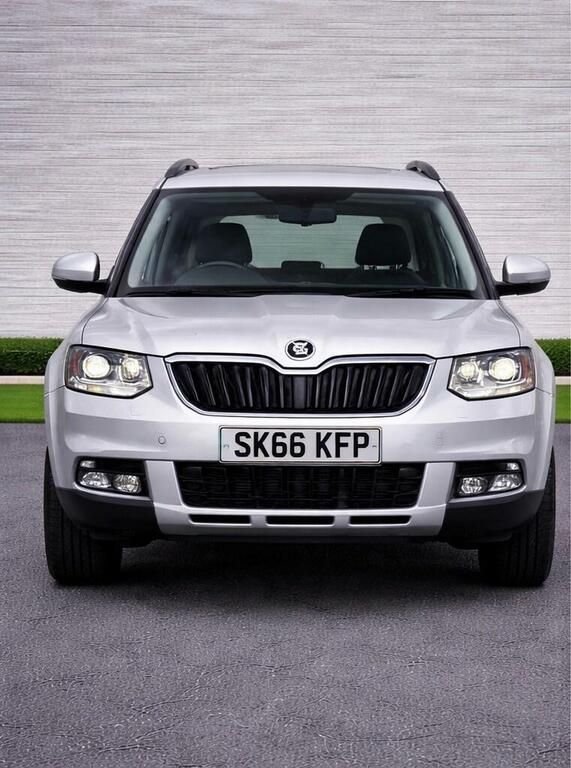 Skoda Yeti Suv 1.2 Tsi Se L Outdoor Dsg Euro 6 Ss 201 SK66KFP Silver #2