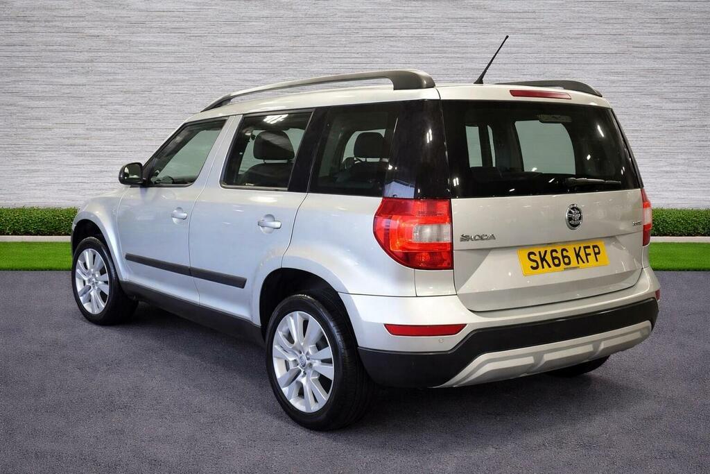 Skoda Yeti Suv 1.2 Tsi Se L Outdoor Dsg Euro 6 Ss 201 SK66KFP Silver #5