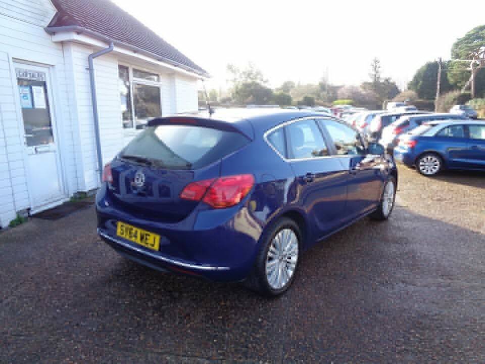 Vauxhall Astra Hatchback 1.4 16V Excite 2014 Blue