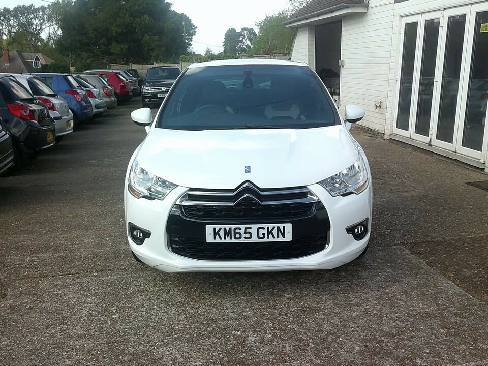 Citroen DS4 Hatchback 1.6 Bluehdi Dstyle Nav 2015 White #6