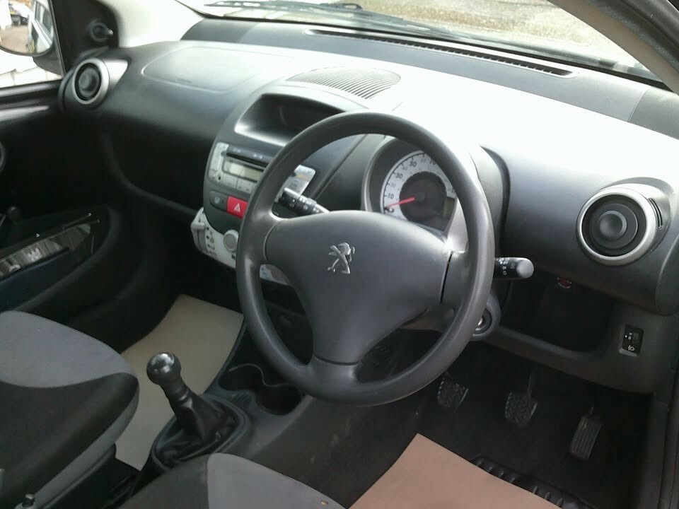 Peugeot 107 Hatchback 1.0 12V Access 2013 FN13TDO Black #5