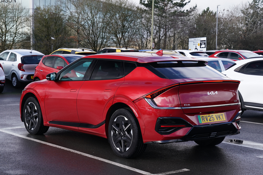 Kia EV6 239Kw Gt Line 84Kwh Awd RV25VKT Red #3