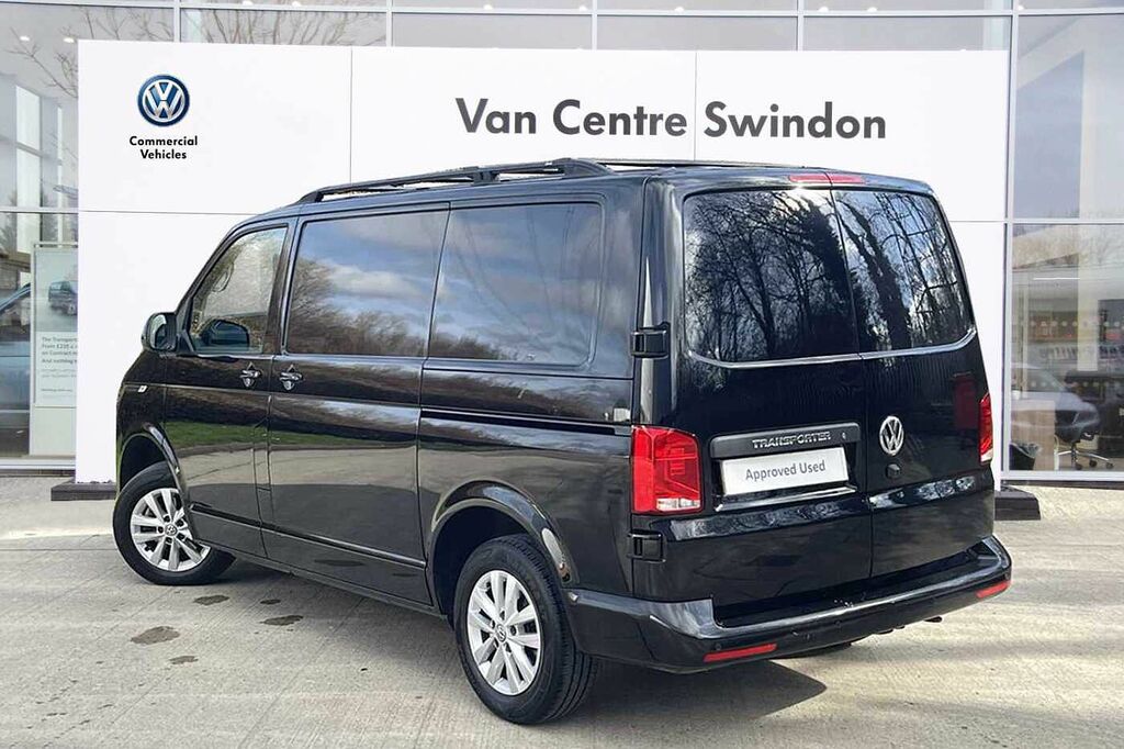 Volkswagen Transporter 2.0 Tdi 110 Highline Van VA72AOE Black #3