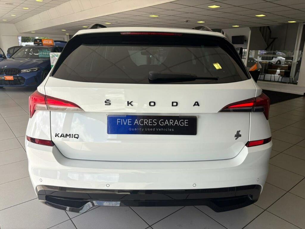 Skoda Kamiq Suv LT22OXH White #5