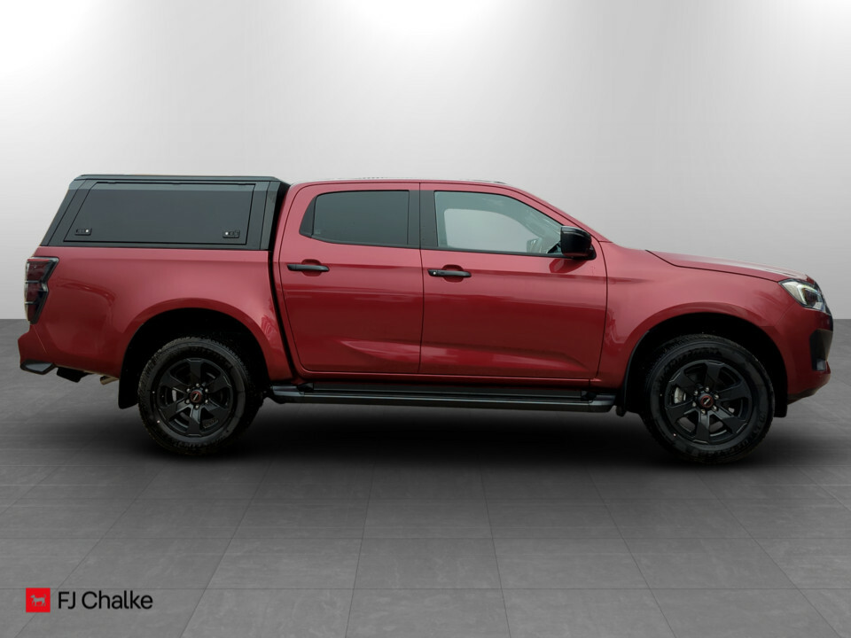 Isuzu D-Max V-cross Commercial Red #5