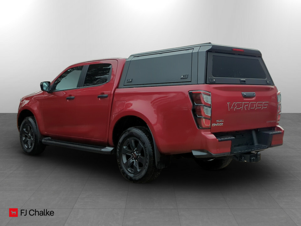 Isuzu D-Max V-cross Commercial Red #3