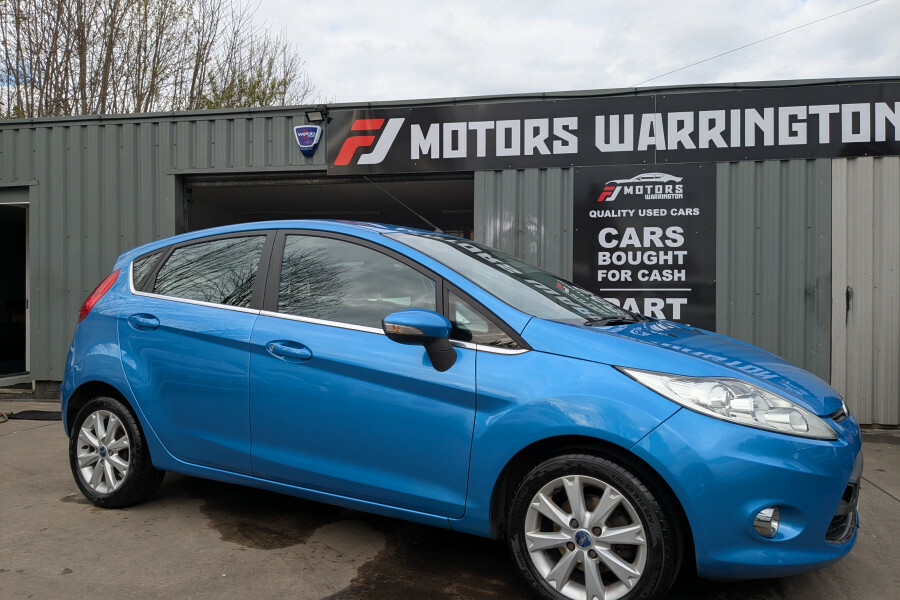 Ford Fiesta Hatchback FV10OEU Blue #2