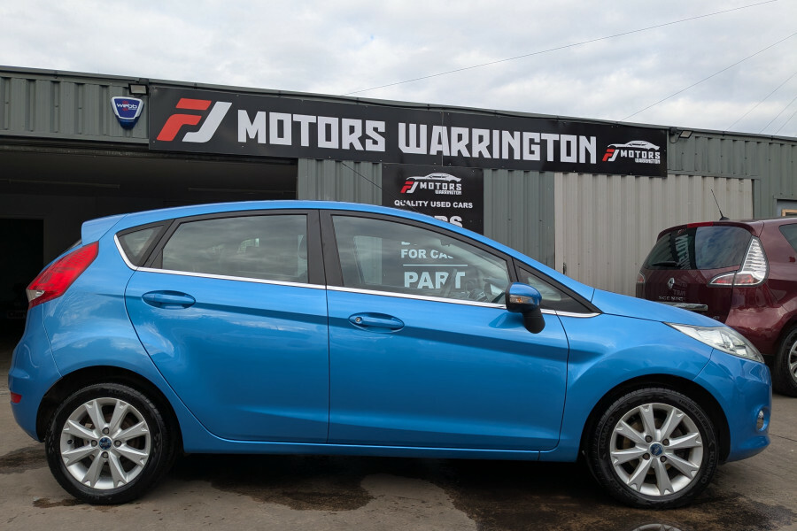 Ford Fiesta Hatchback FV10OEU Blue #5