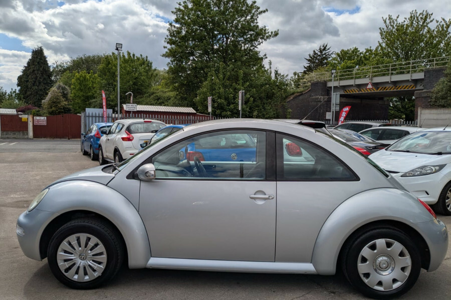 Volkswagen Beetle Hatchback MK53LHZ Silver #6